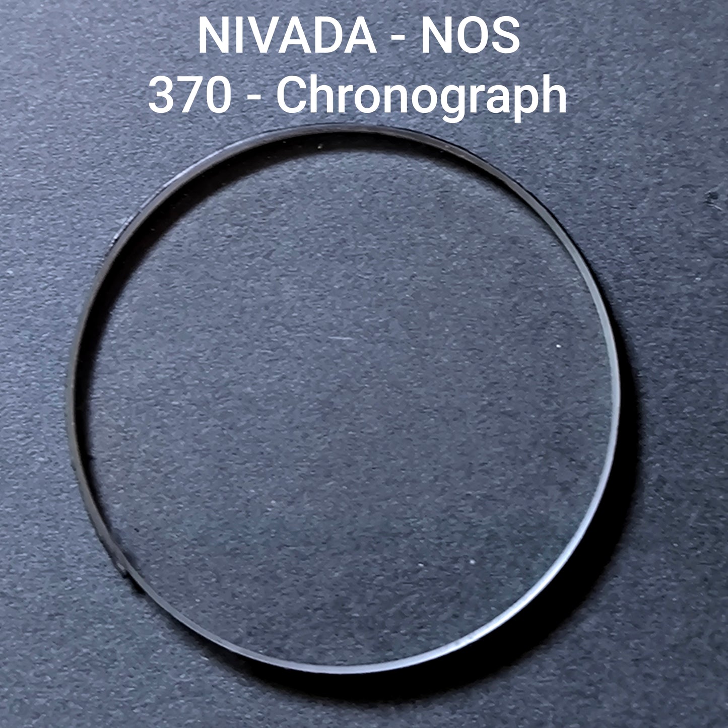 NIVADA - GLAS - MINERAL - Sonderform - Chronograph - Durchmesser = 370 - NOS - Vintage