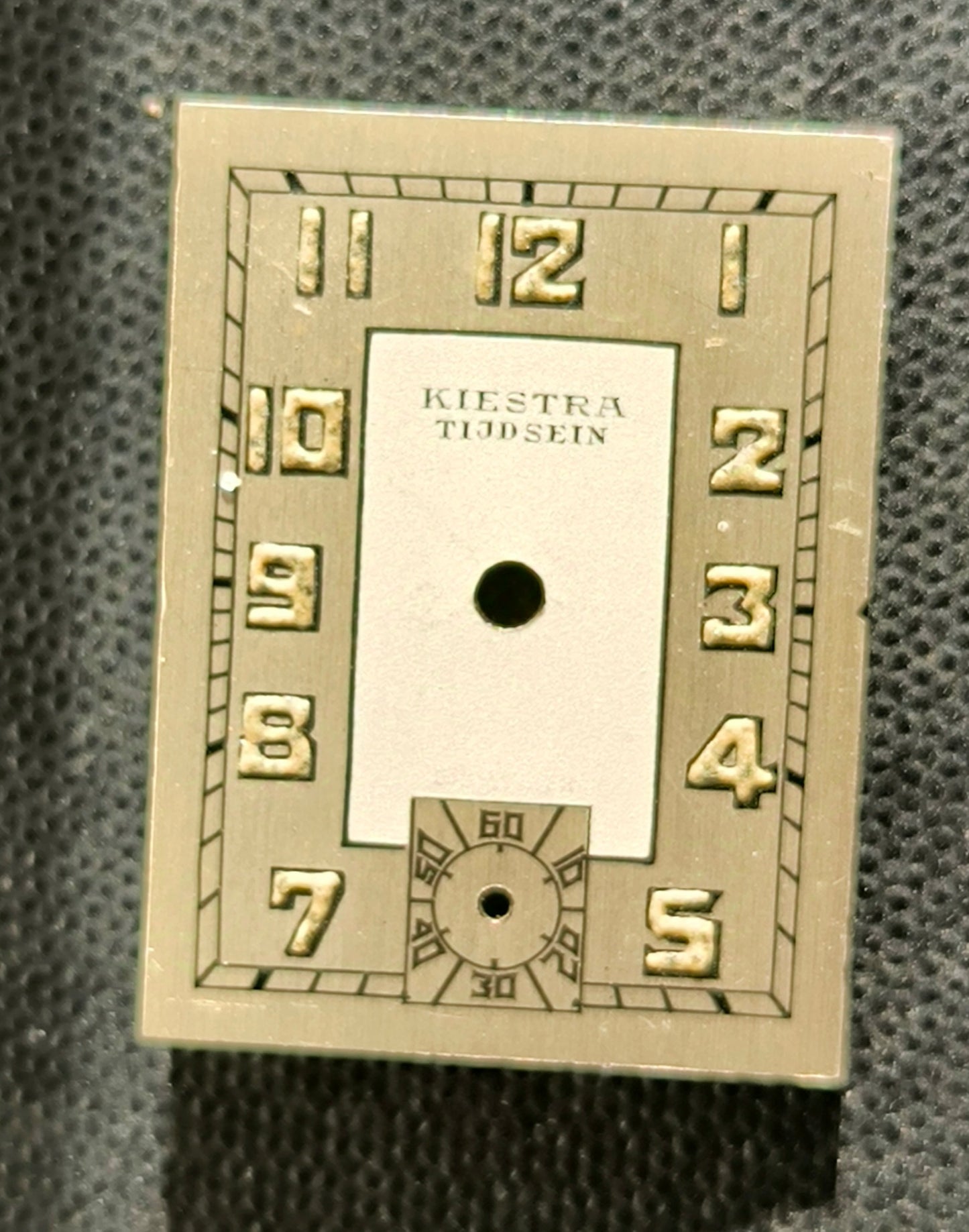 Helvetia KIESTRA TIJDSEIN - NOS - Art Deco Zifferblatt - L = 23,6mm X B = 17,7mm - für Helvetia Cal. 75 - 1930er Jahre