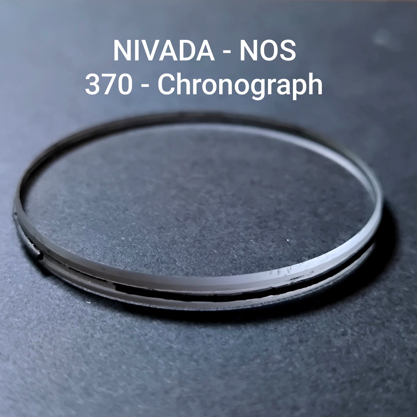 NIVADA - GLAS - MINERAL - Sonderform - Chronograph - Durchmesser = 370 - NOS - Vintage