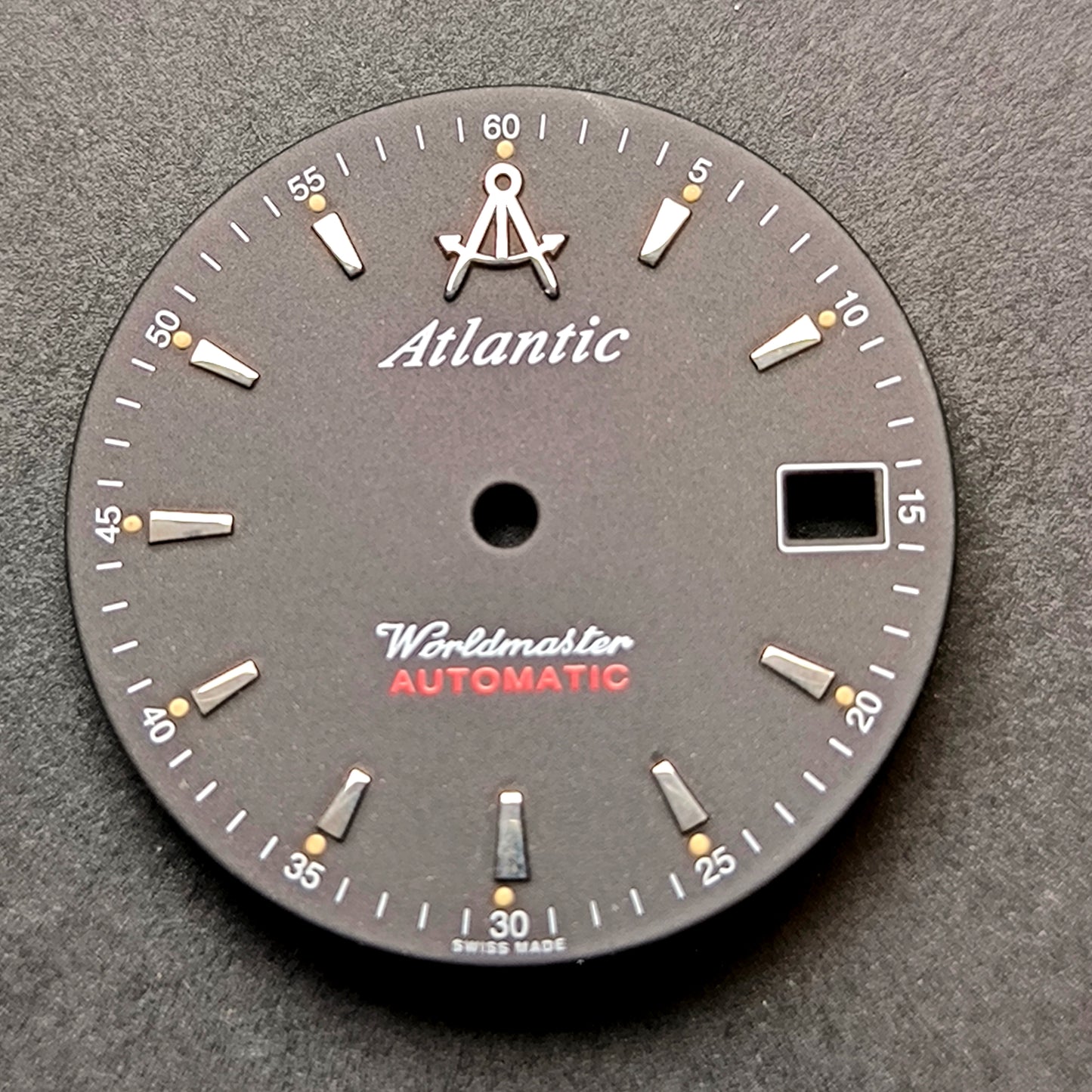Atlantik Worldmaster Automatic - NOS - Zifferblatt - Schwarz/Weiß/Rot - D = 28,0mm - Eta Cal. 2824-2