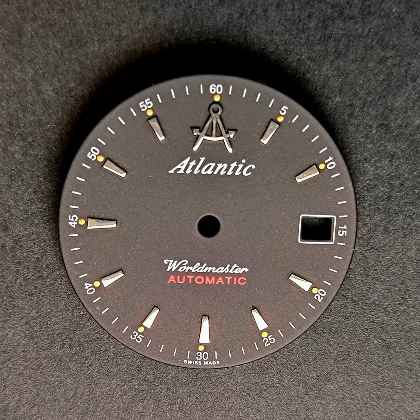 Atlantik Worldmaster Automatic - NOS - Zifferblatt - Schwarz/Weiß/Rot - D = 28,0mm - Eta Cal. 2824-2