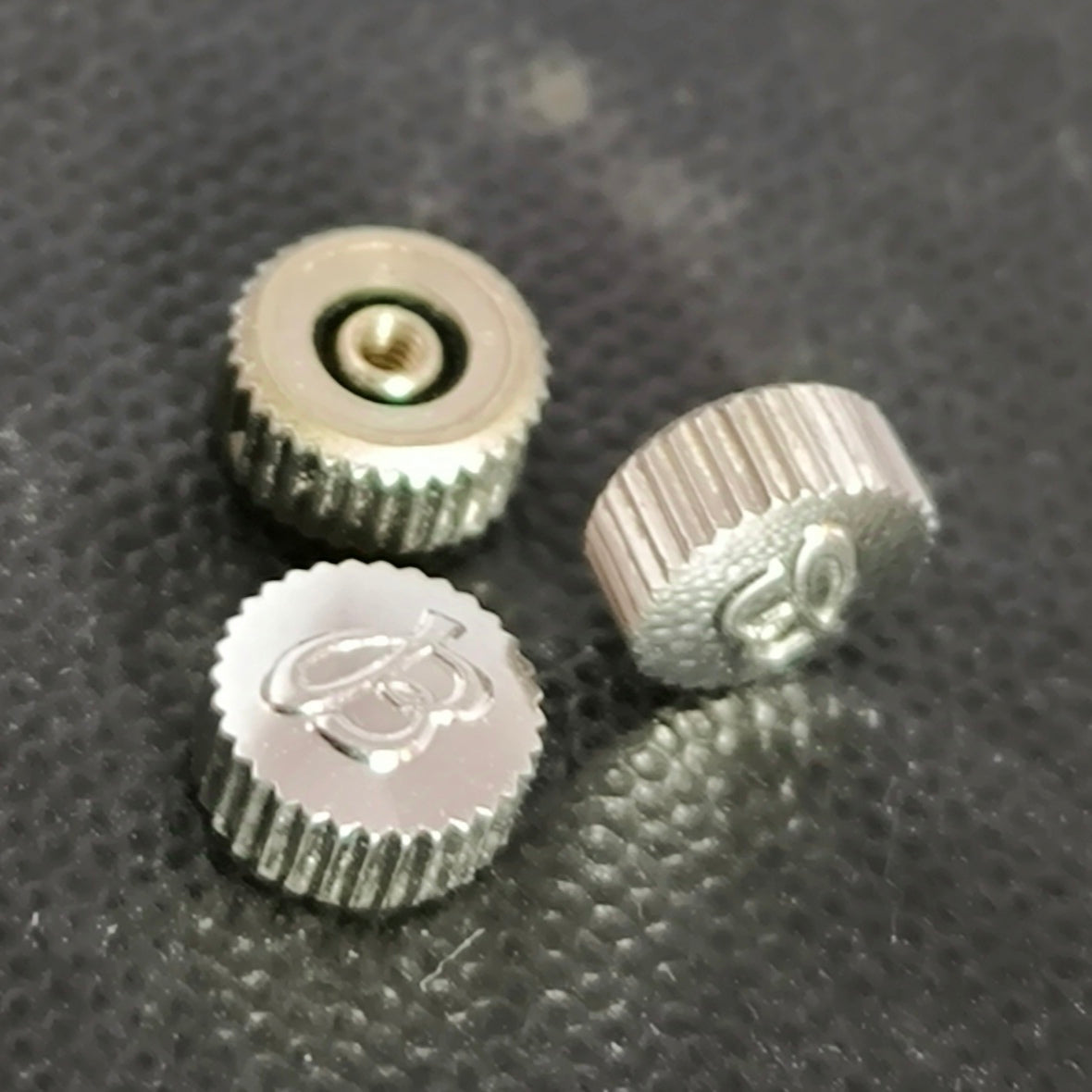 Breitling Krone - NOS - in Stahl - Durchmesser 5,2mm -feiner Rändel