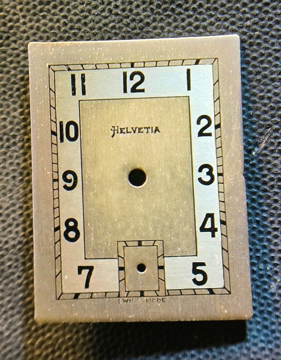 Helvetia - NOS - Art Deco Zifferblatt - L = 24,6mm X B = 18,7mm - für Helvetia Cal. 75 - 1930er Jahre