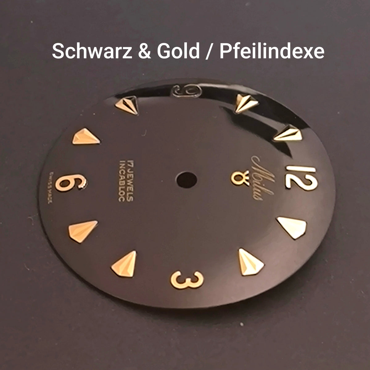 MILUS - ZIFFERBLATT / DIAL  - NOS - Vintage - für ETA Cal. 2370 - Durchmesser 29,50mm - schwarz & vergoldeten Pfeilindexen