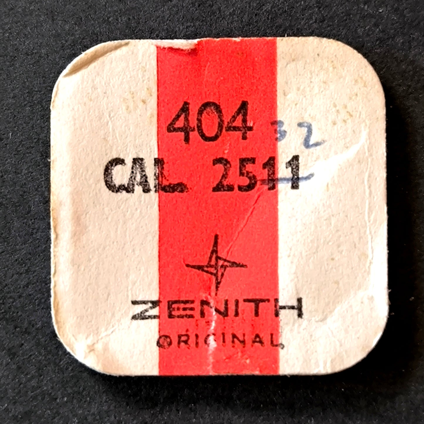 Zenith - Cal. 2511 =ident. Cal. 2532, ... - Aufzugwelle mit Positiv Ansatz / Two Piece Stem (positive - Movement side)- NOS - Vintage - Part Nr. 404